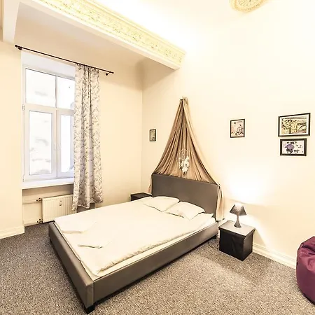 Mosaic Center Apartman *