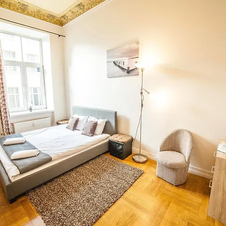 Mosaic Center Apartman *